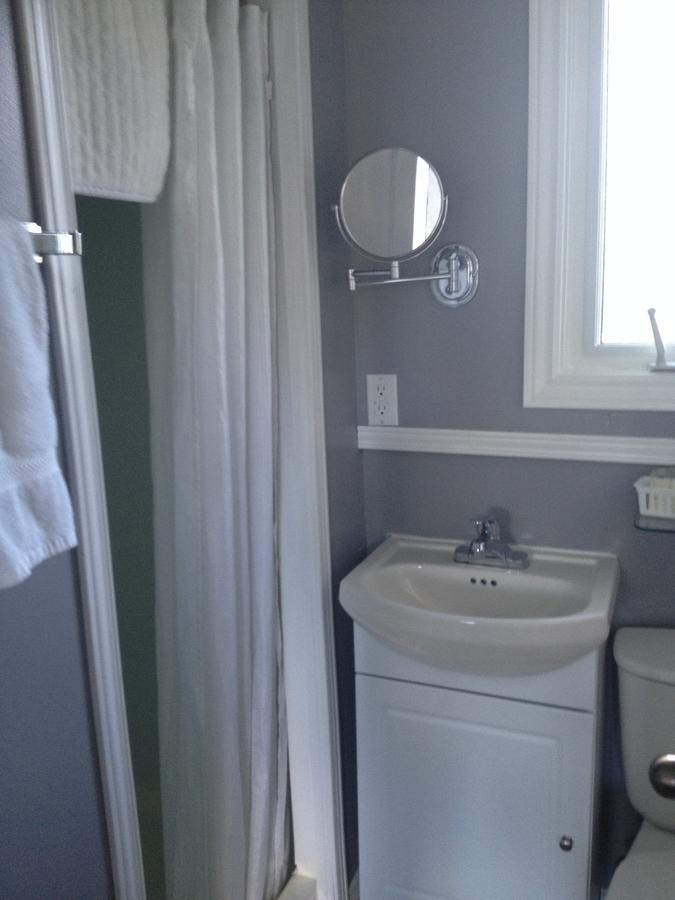 My Friends Inn Manitoulin Manitowaning Eksteriør bilde